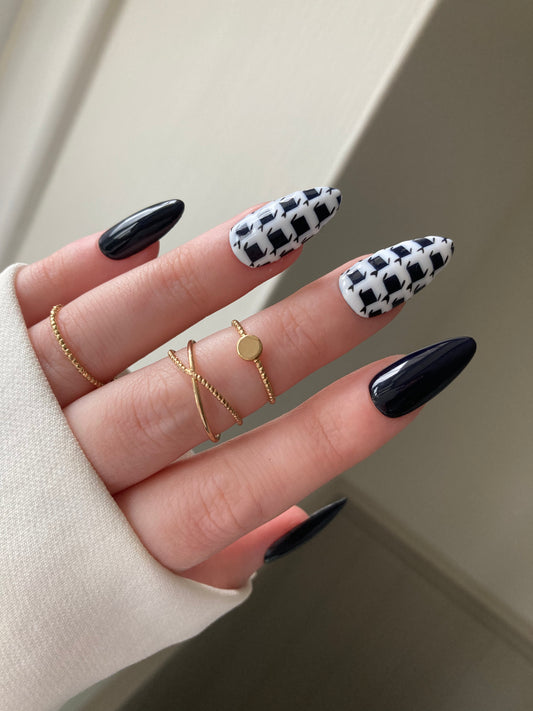 Monochrome Custom Press on Nails 